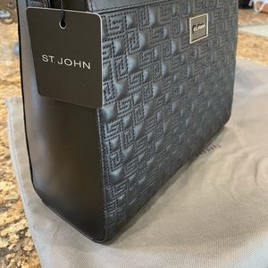 ST JOHN PURSE / brand new